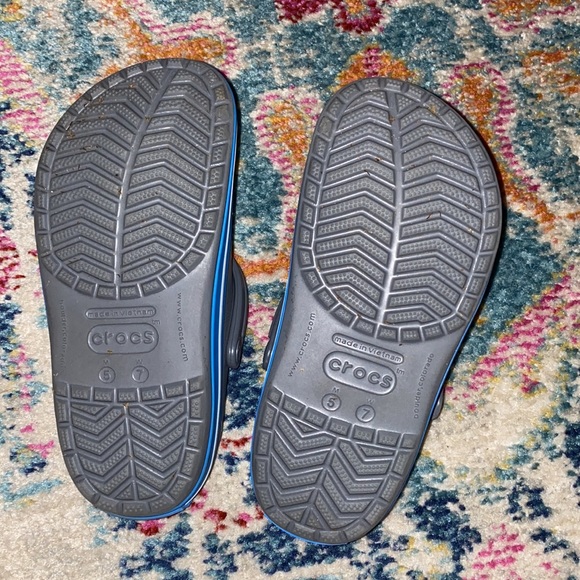 Crocs - Picture 2 of 3